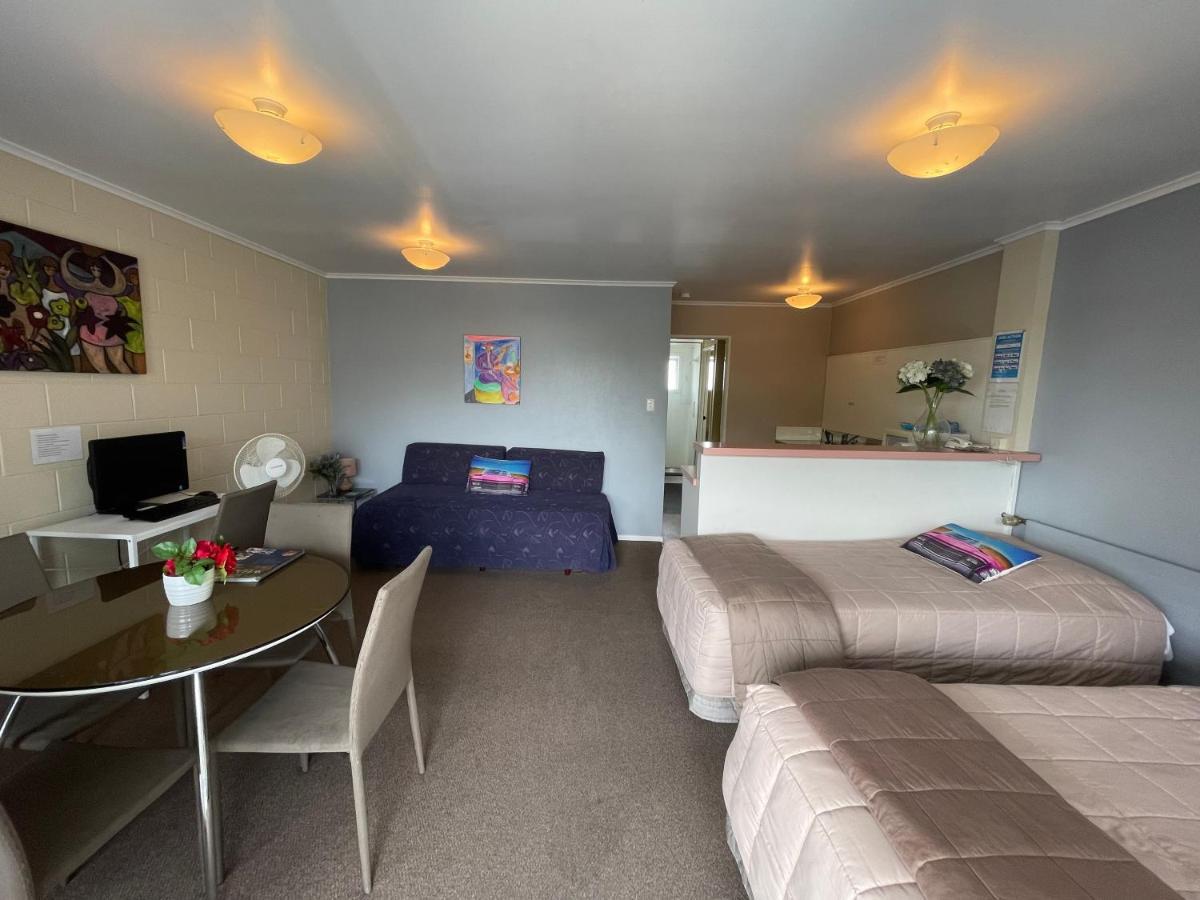 Six On Union Motel Rotorua Exterior photo