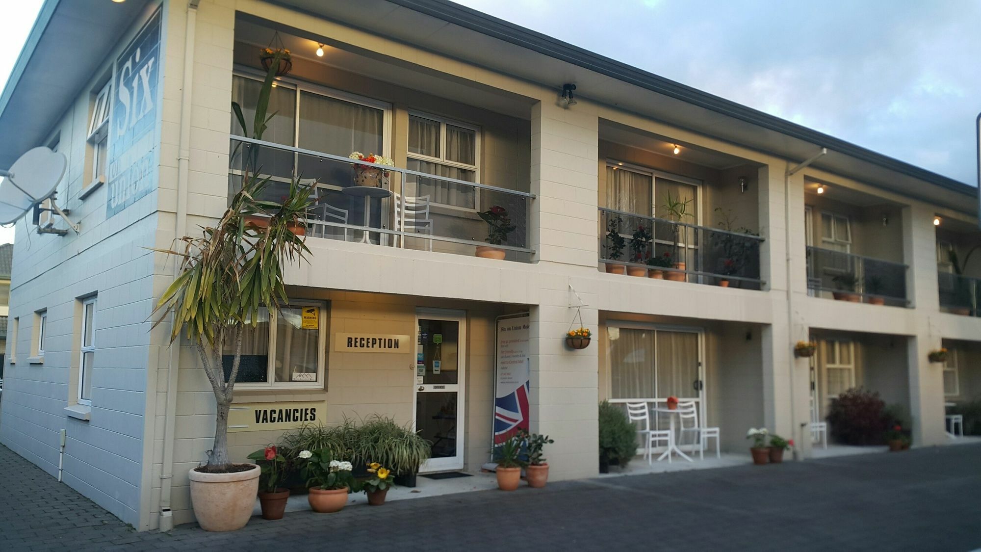 Six On Union Motel Rotorua Exterior photo